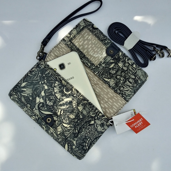 SAKROOTS CONVERTIBLE CROSSBODY WRISTLET WALLET ORGANIZER CASE - Picture 13 of 13
